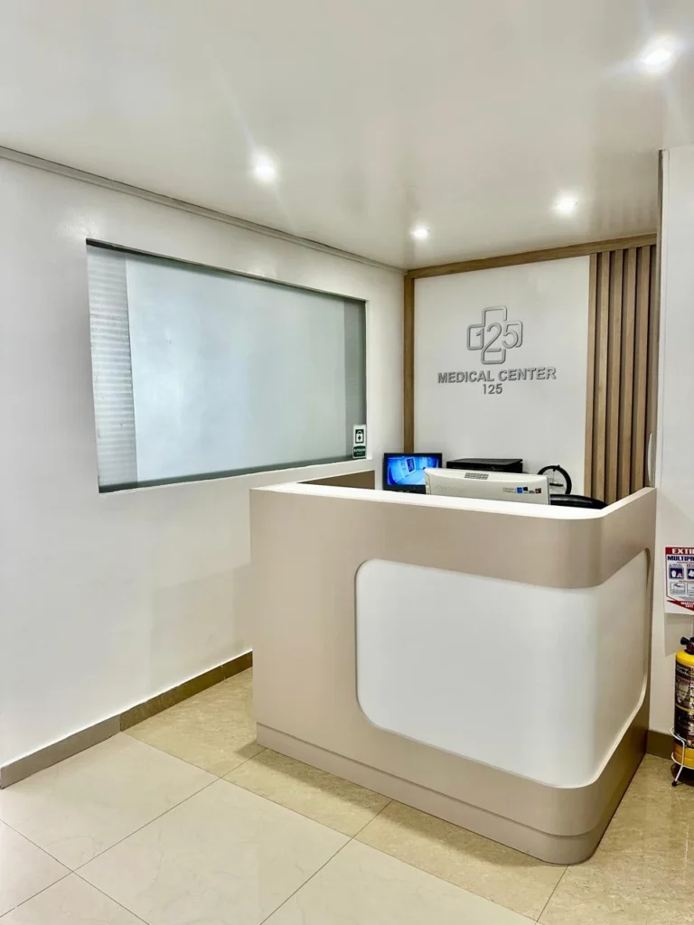 Recepción de Medical Center 125